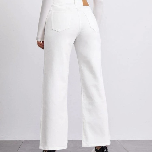 White SHEIN Straight Jeans - Picture 3 of 3
